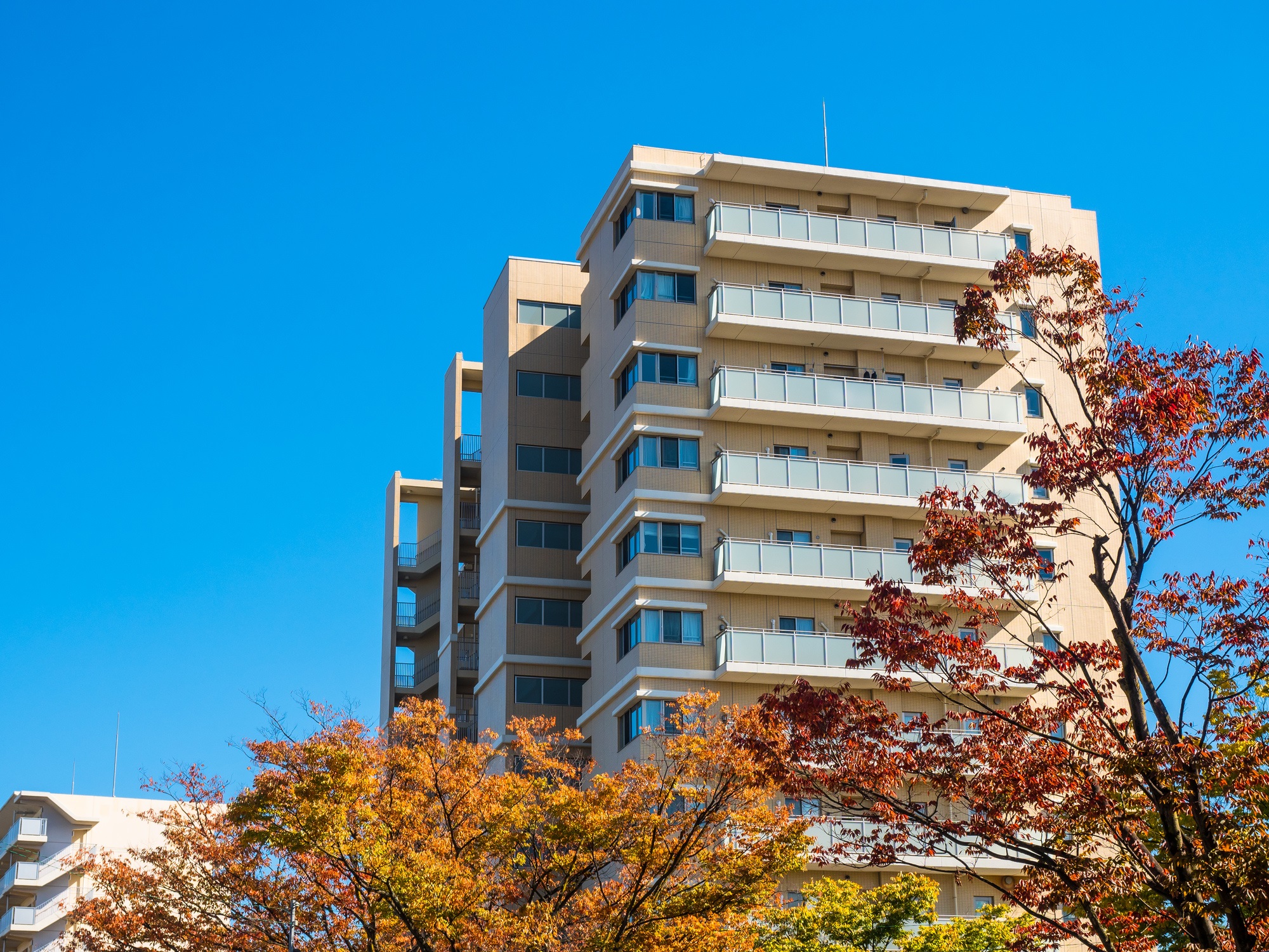 マンションと一戸建て どっちが安全 防犯面からみた住まい選び 百聞を一軒に活かす 百一